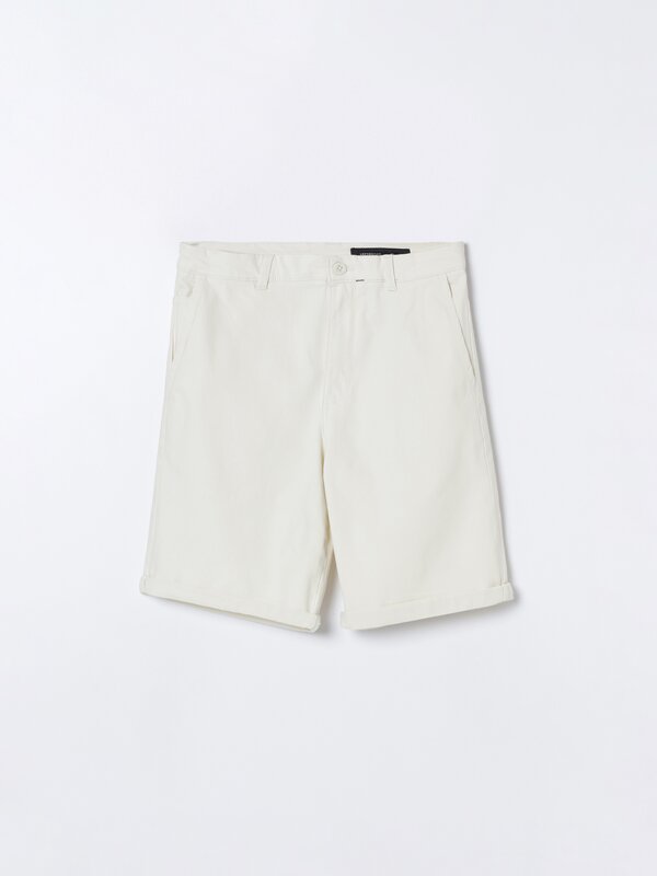 Slim fit chino Bermuda shorts