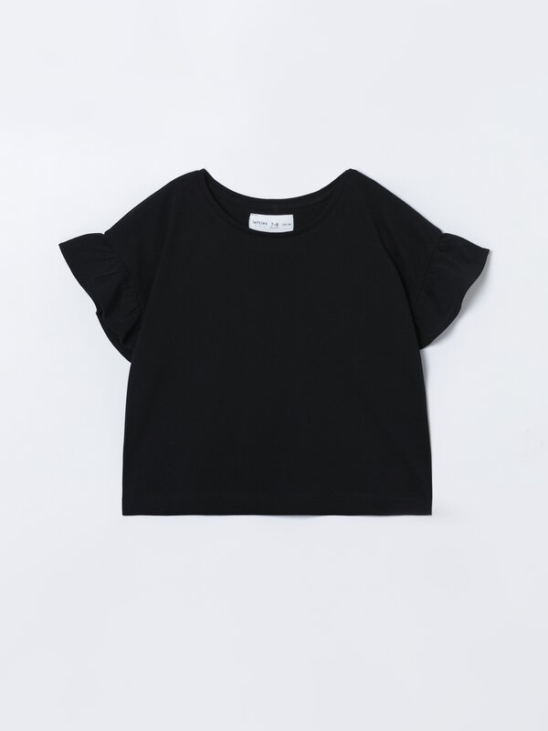 T-shirt with ruffled sleeves