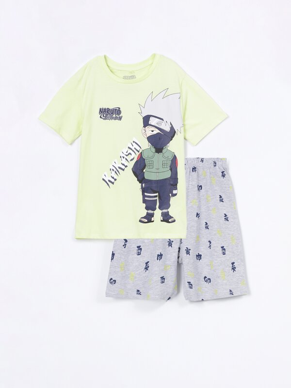 Short pyjama set with a Naruto Shippuden print