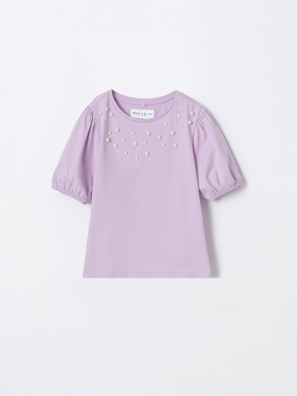 T-shirt with pearl beads