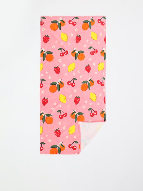 Fruit print towel