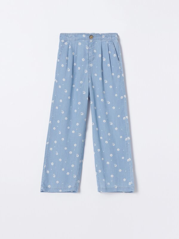 Lightweight wide-leg jeans