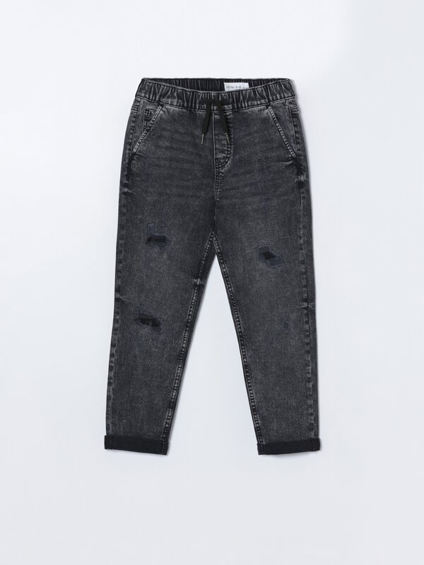 Ripped jogger jeans