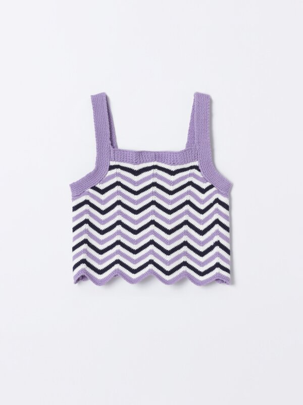 Zigzag crochet top