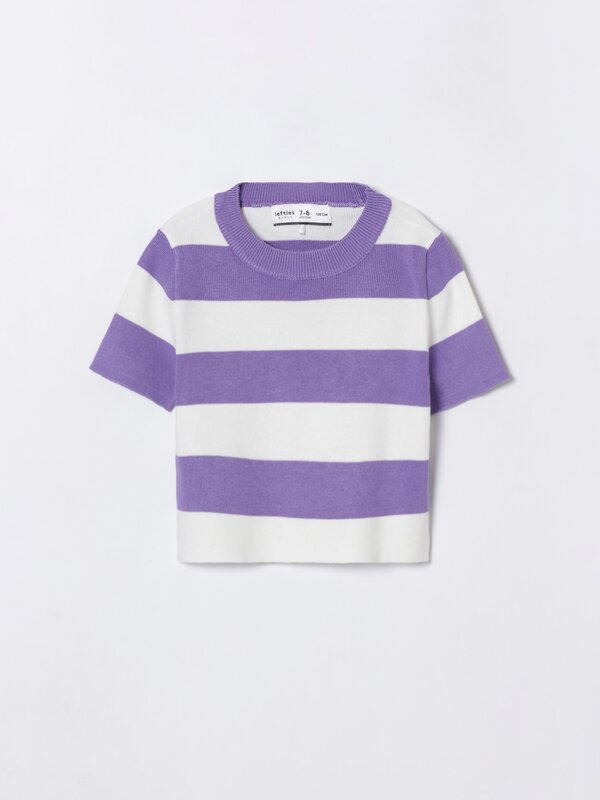 Short sleeve knit sweater