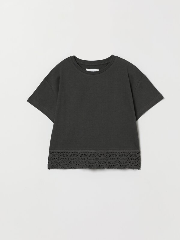 T-shirt with crochet detail
