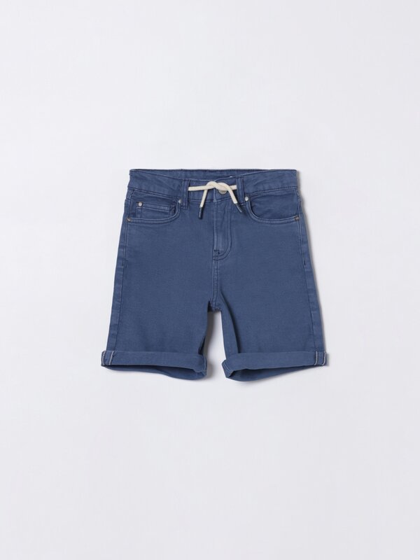 Coloured comfort denim Bermuda shorts