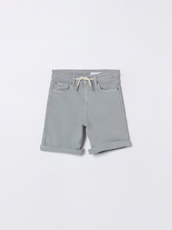 Coloured comfort denim Bermuda shorts