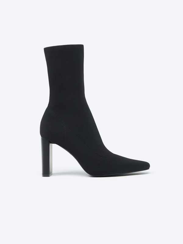 High-heel sock ankle boots