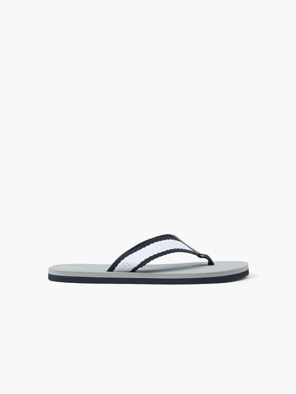 Flag detail pool sandals