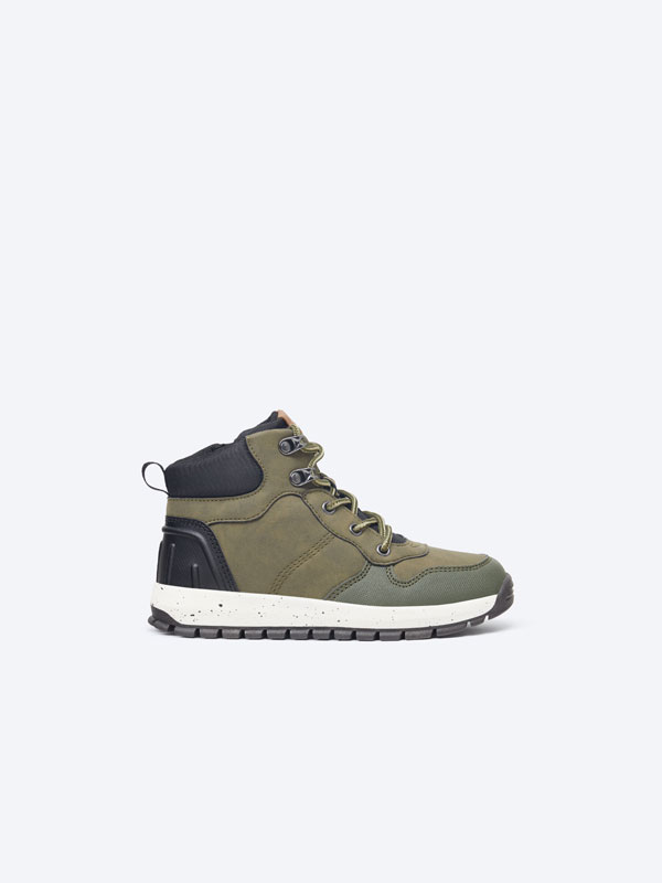 Sports boot