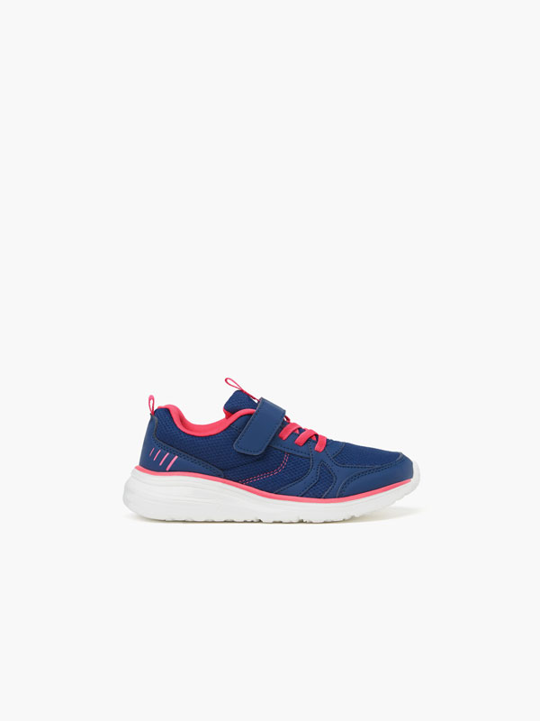 Technical sneakers