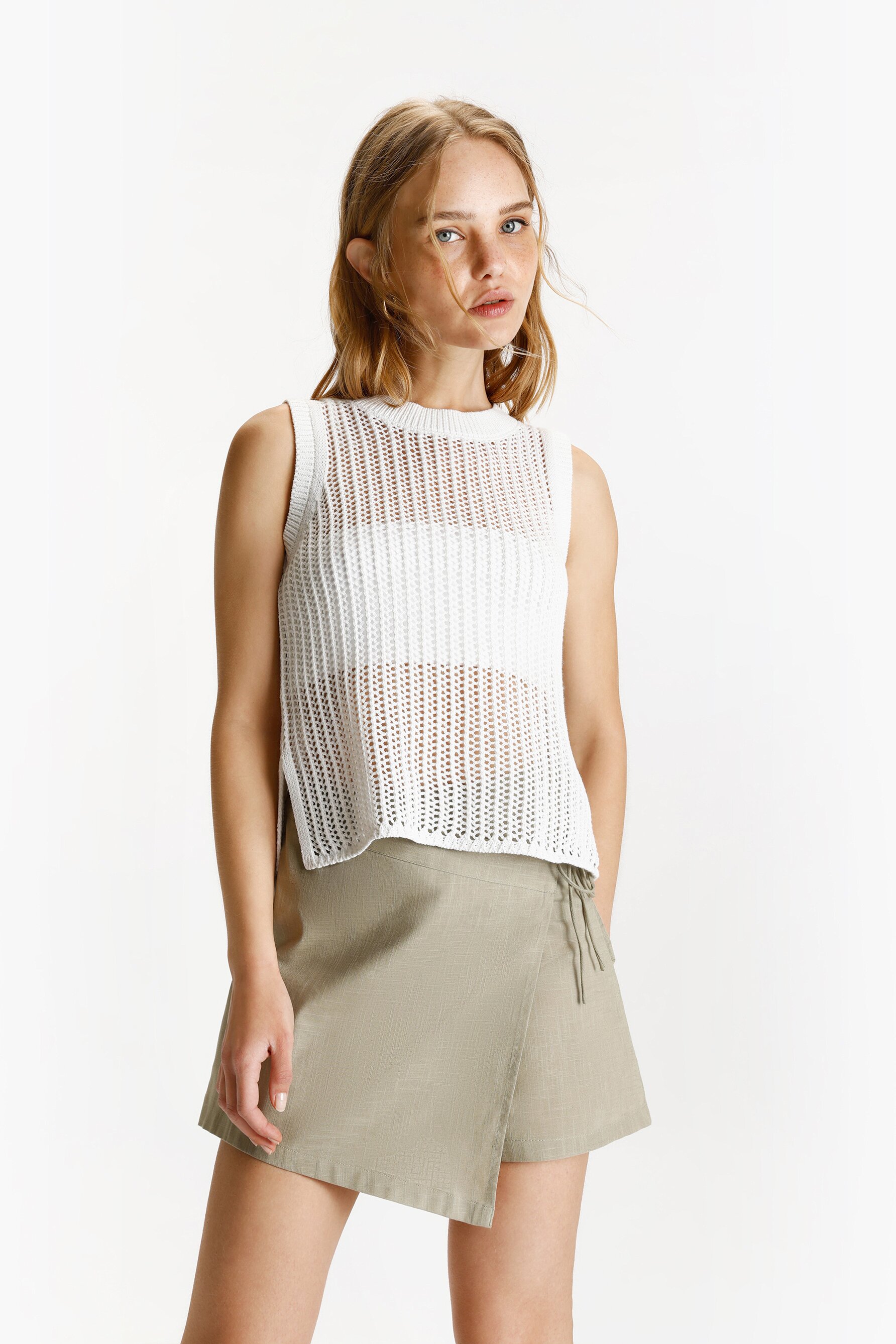 Top punto calado Tops Camisetas ROPA Mujer Lefties ESPANA