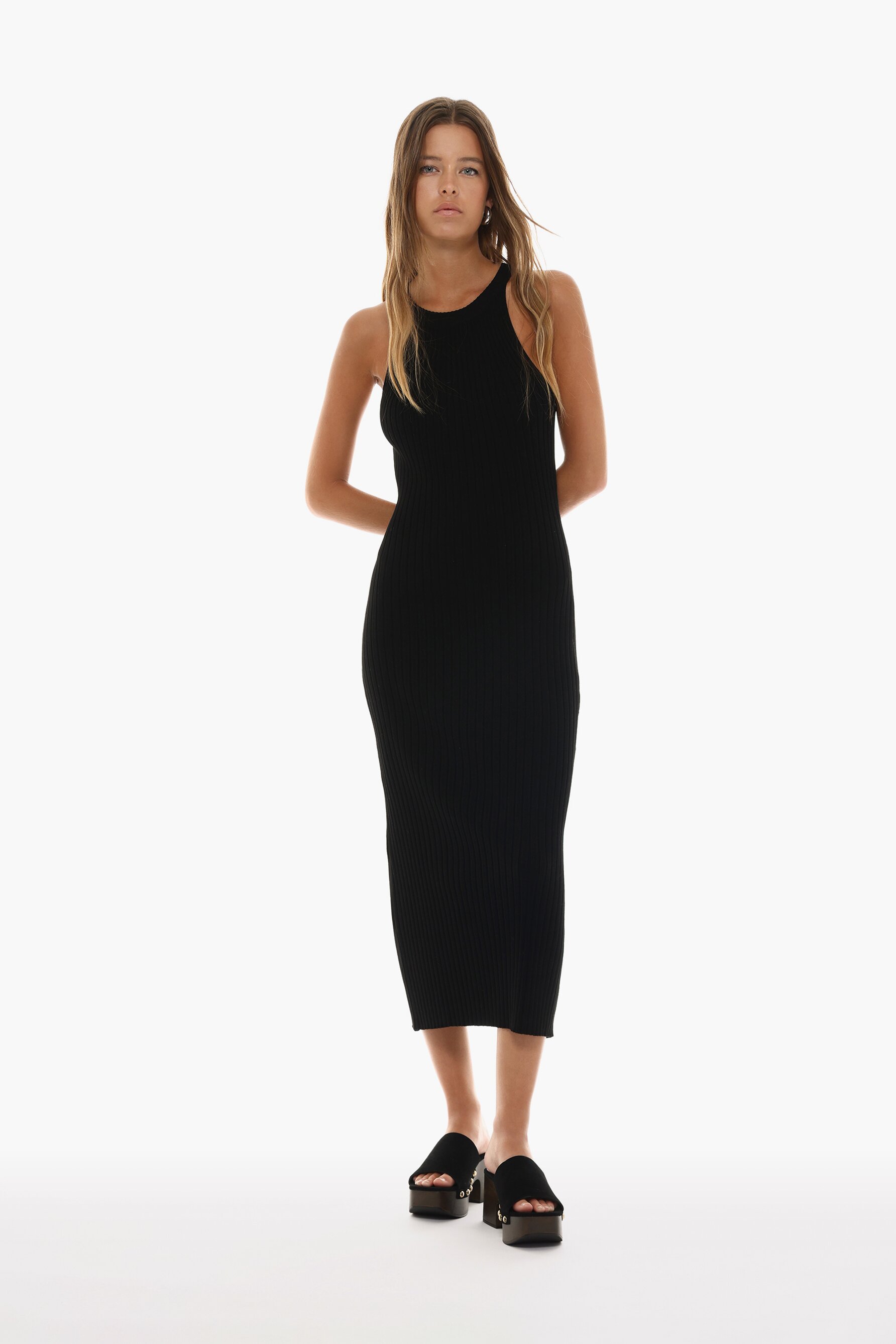 vestido-midi-halter-os-mais-vendidos-mulher-lefties-portugal