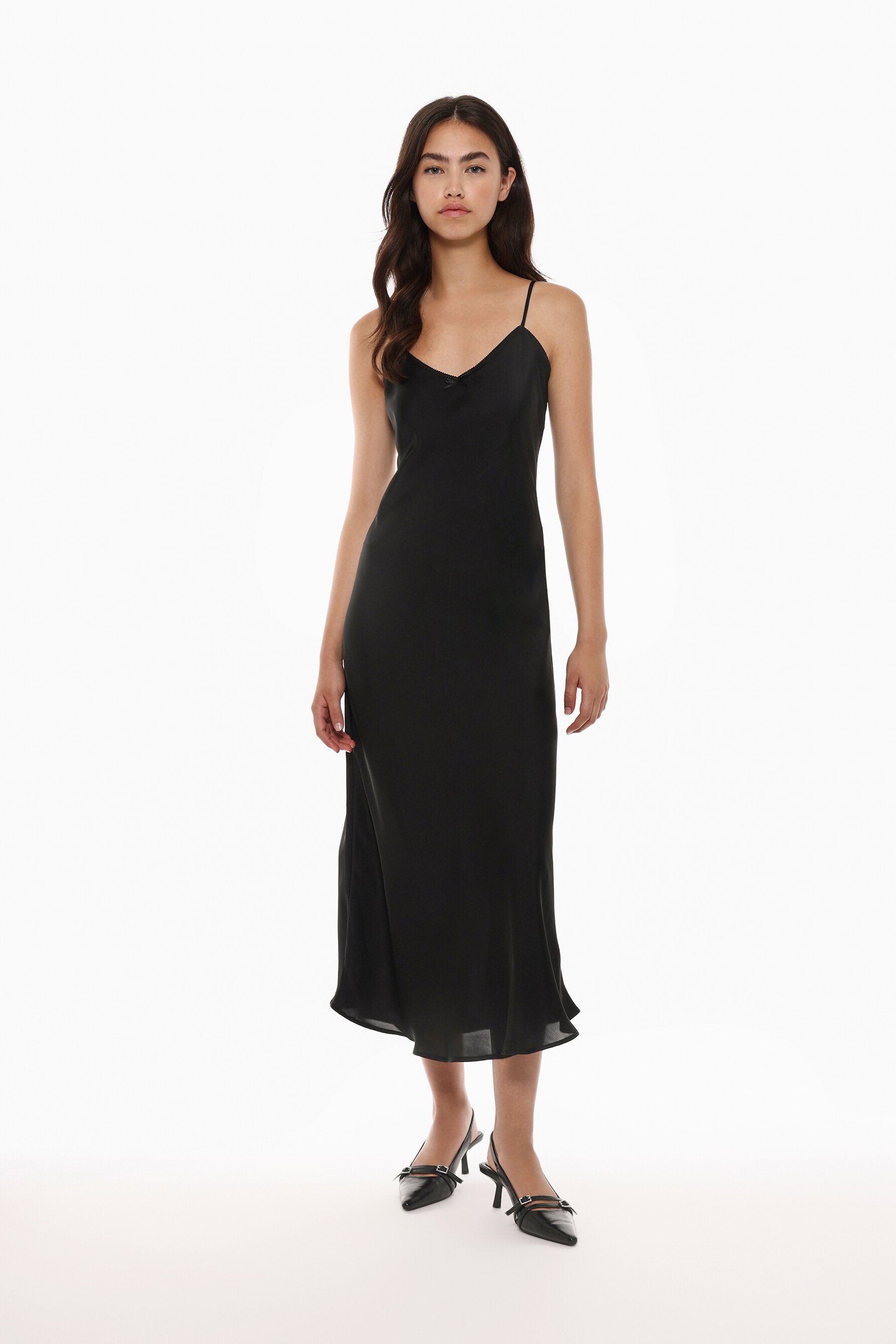 Satin midi dress - Dresses - CLOTHING - Woman - | Lefties Bahrain
