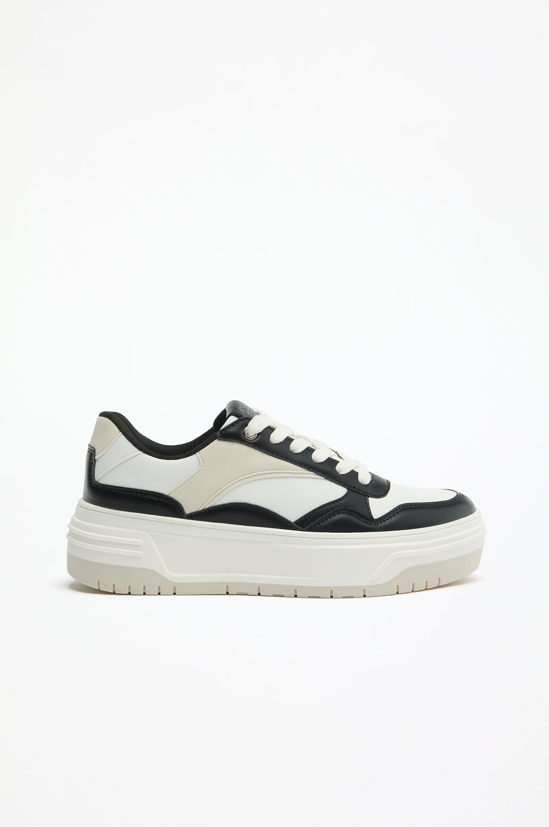 Chunky sole sneaker store