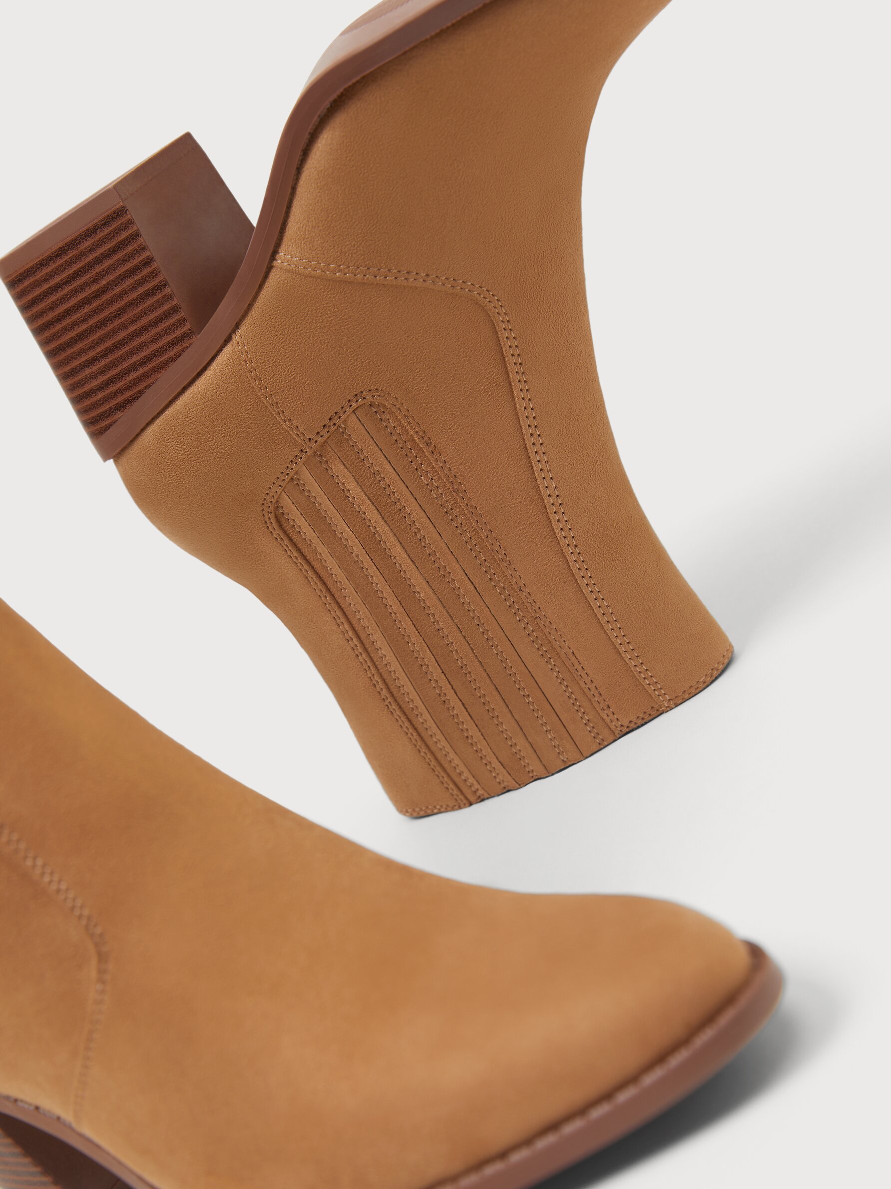 Country ankle boots shop