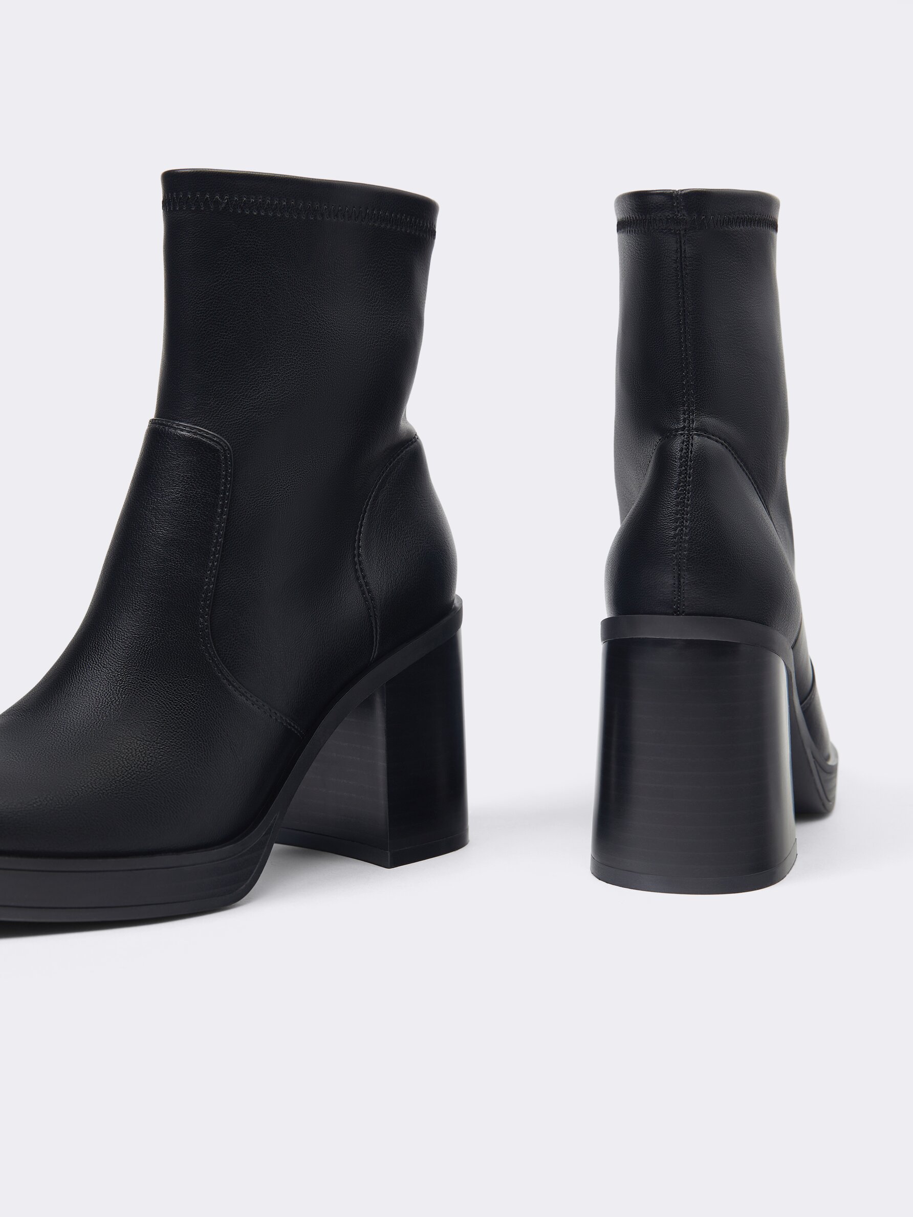 Stretch platform boots outlet