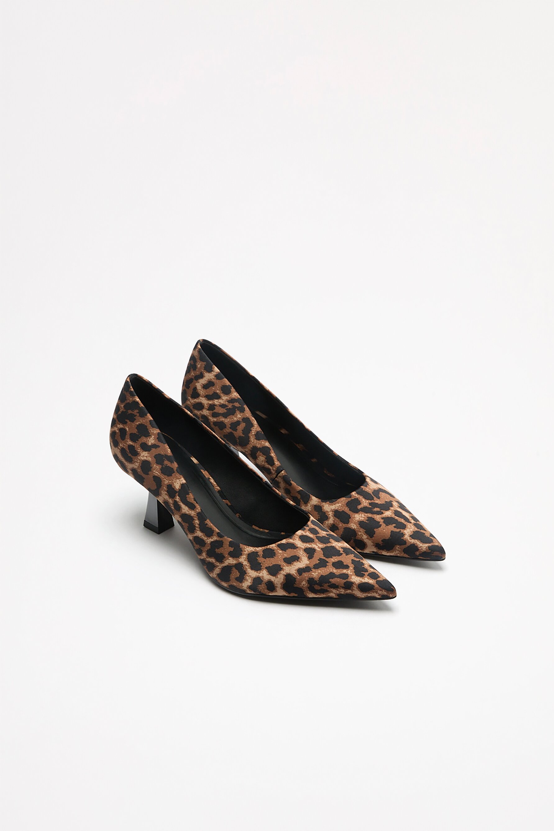Animal print high heel shoes Trainers SHOES Woman Lefties UAE Dubai Sharjah Ajman UAQ Fujairah