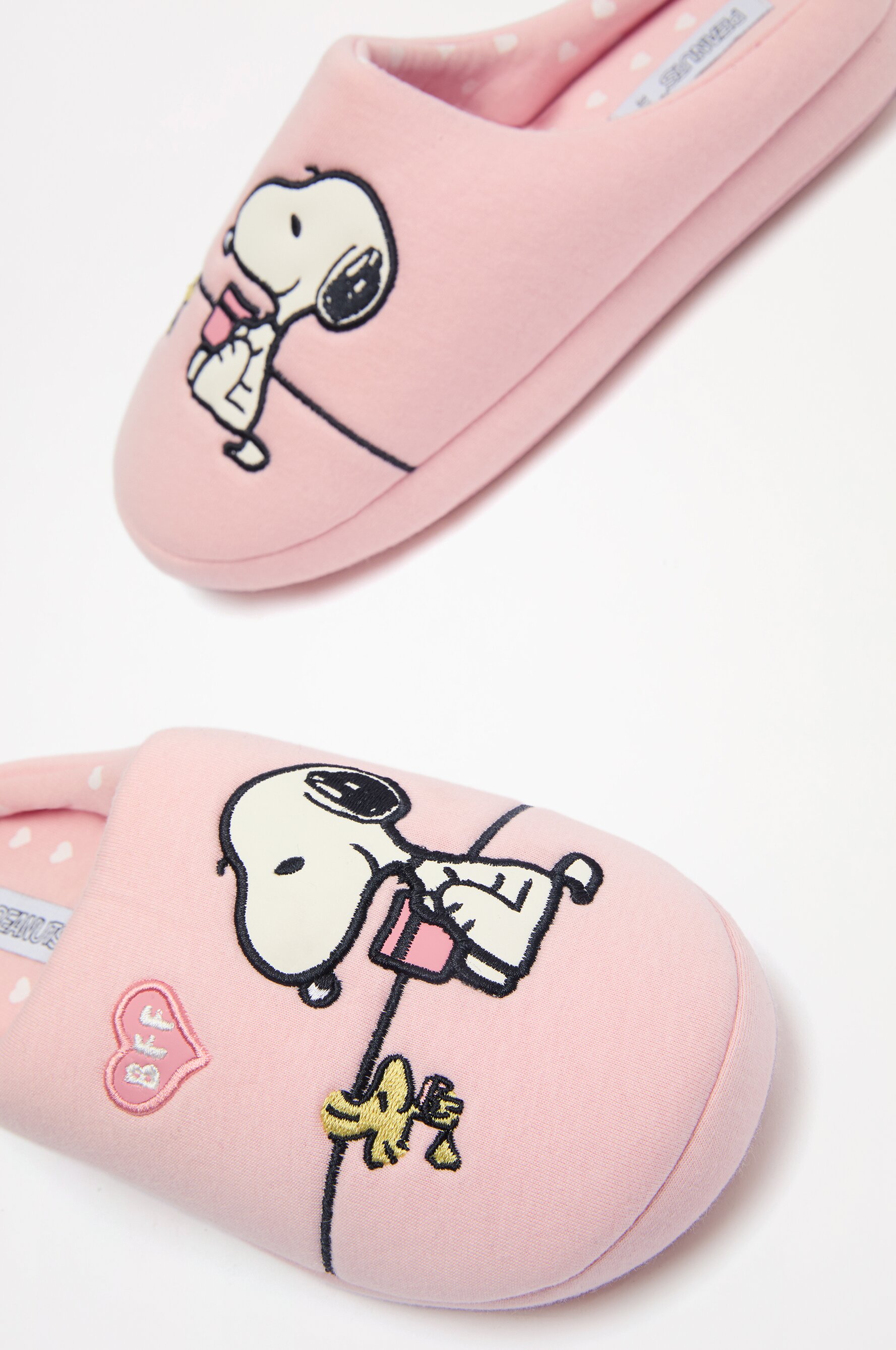 Snoopy house slippers on sale