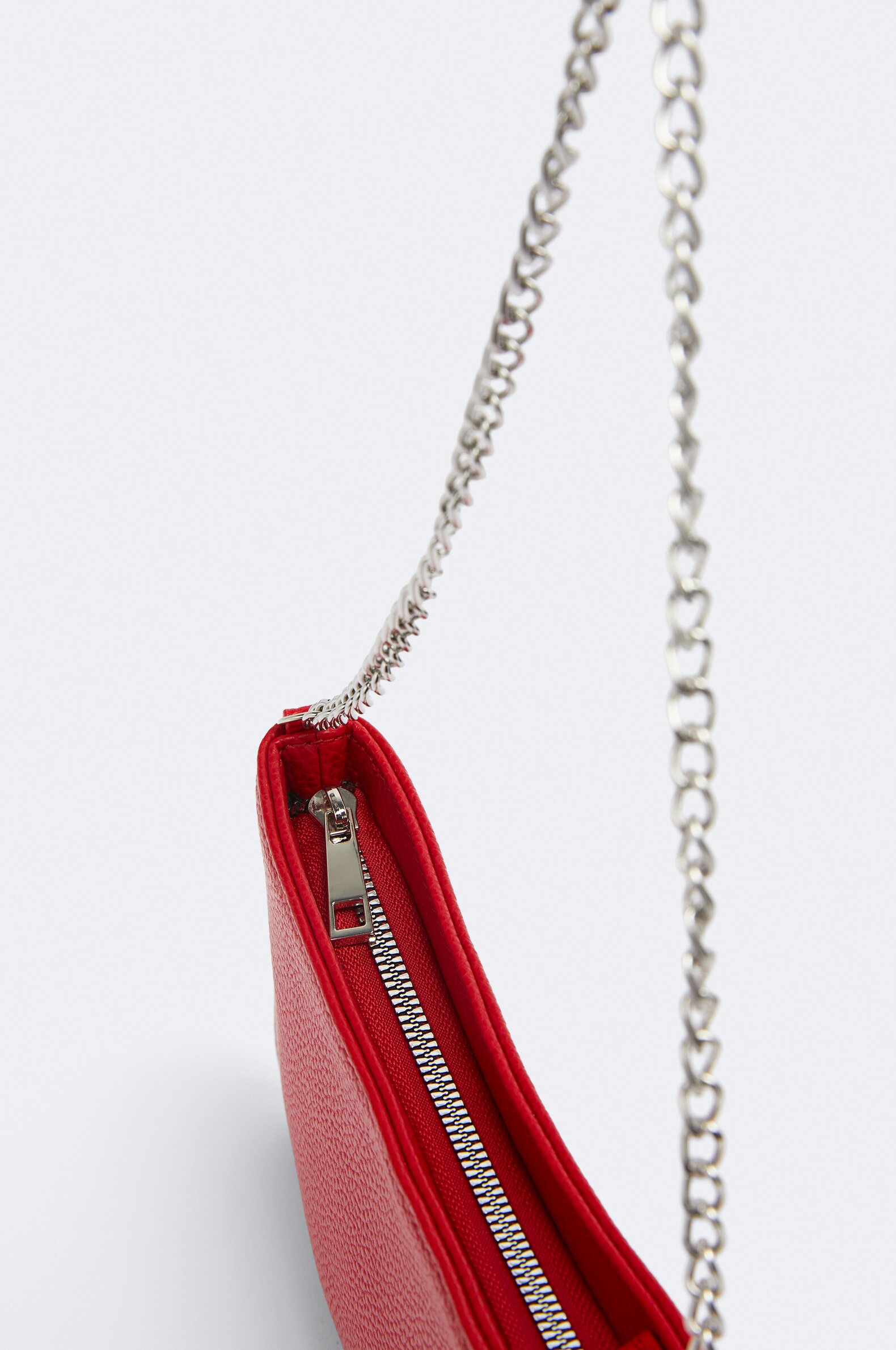 Bolso cadena al hombro