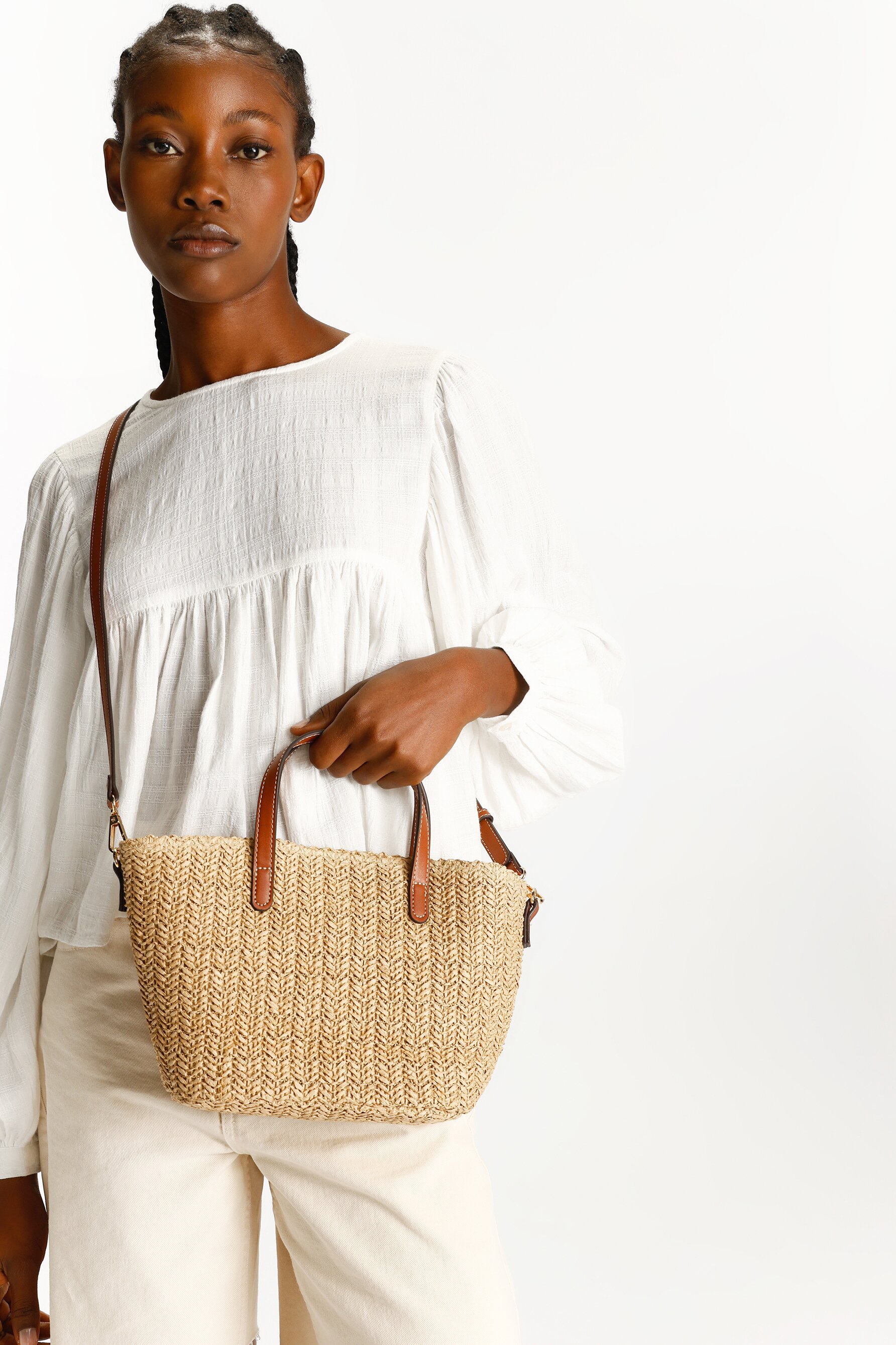Capazo pequeno natural Prendas Coordinadas ROPA Mujer Lefties ESPANA
