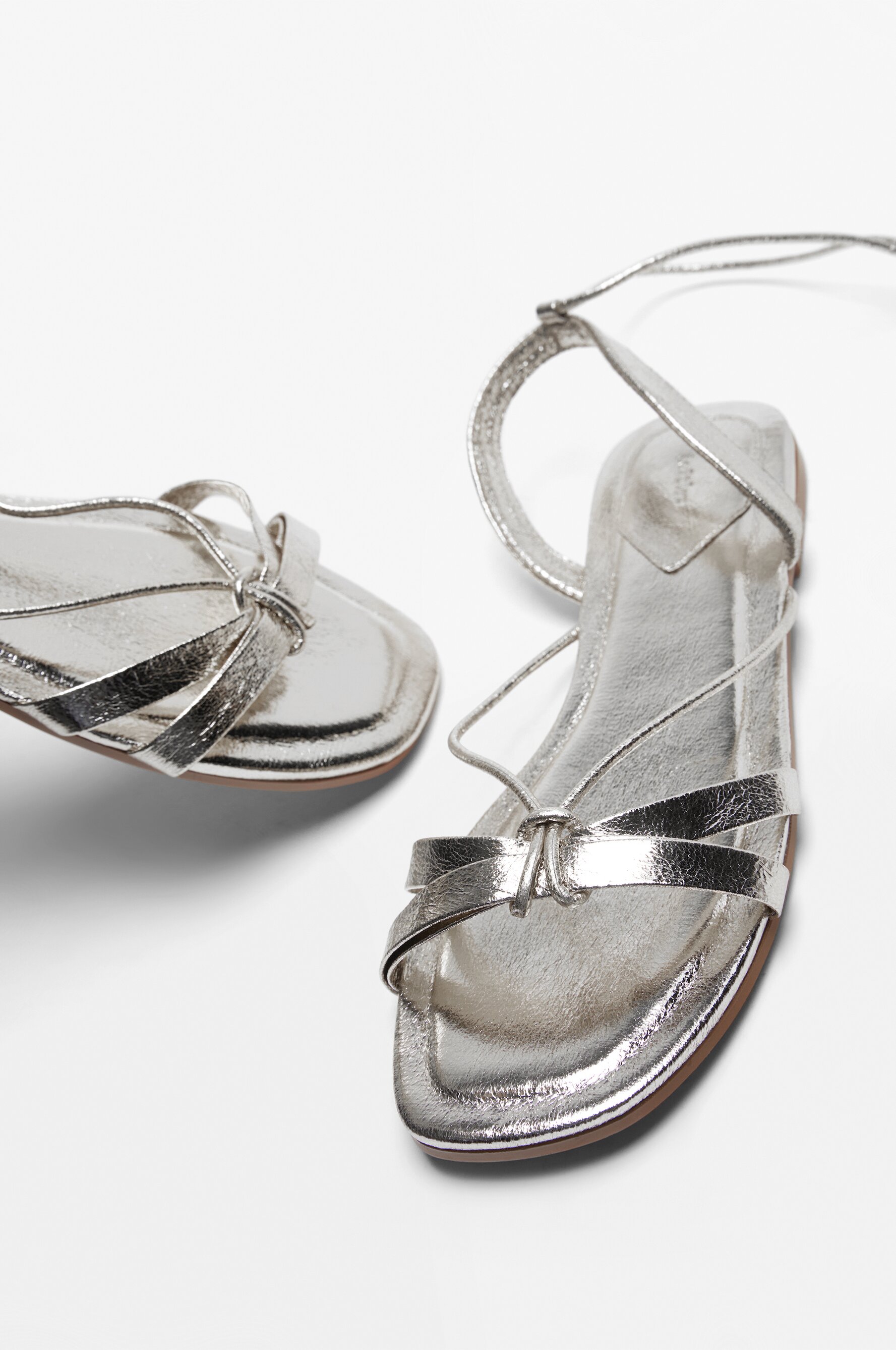 Strappy flat sandals