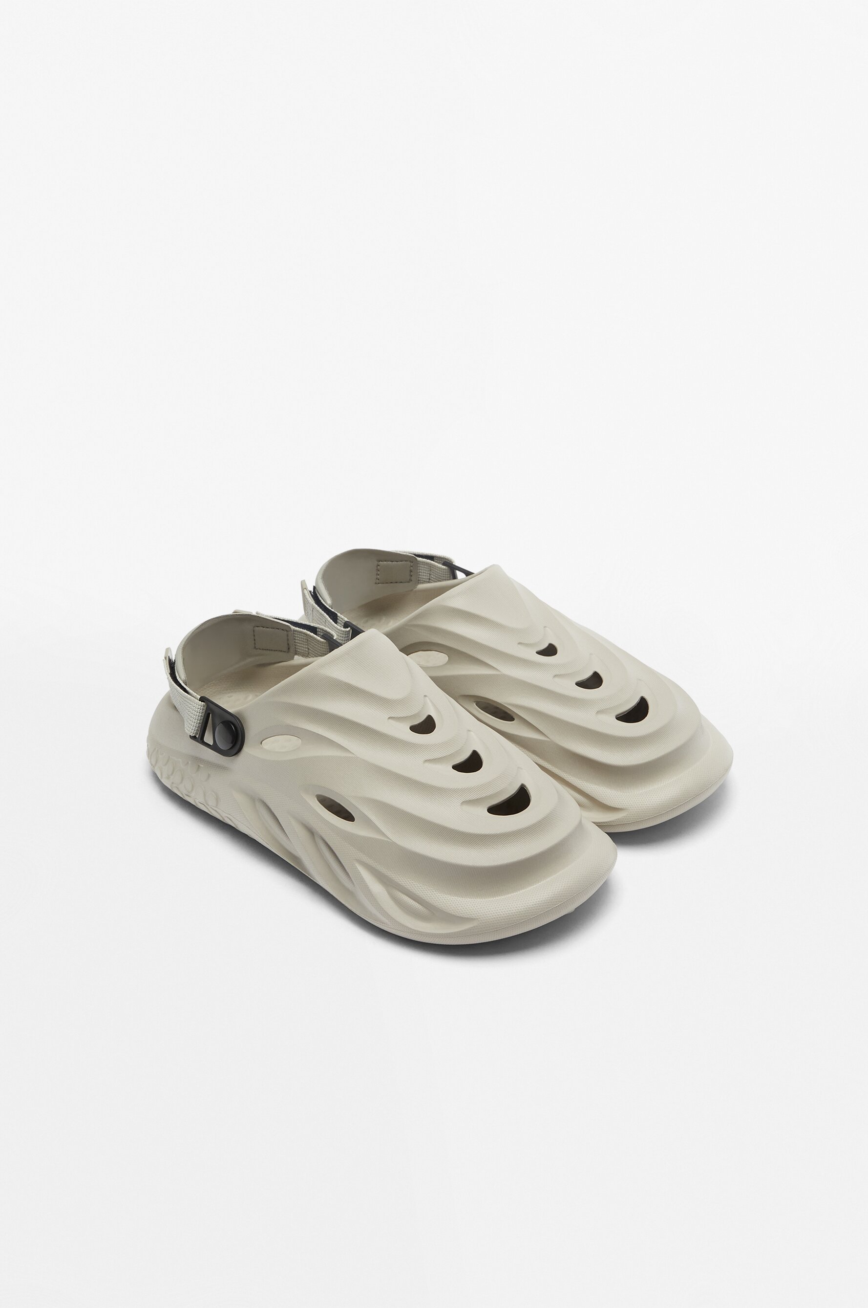 Umbro slip ons hotsell