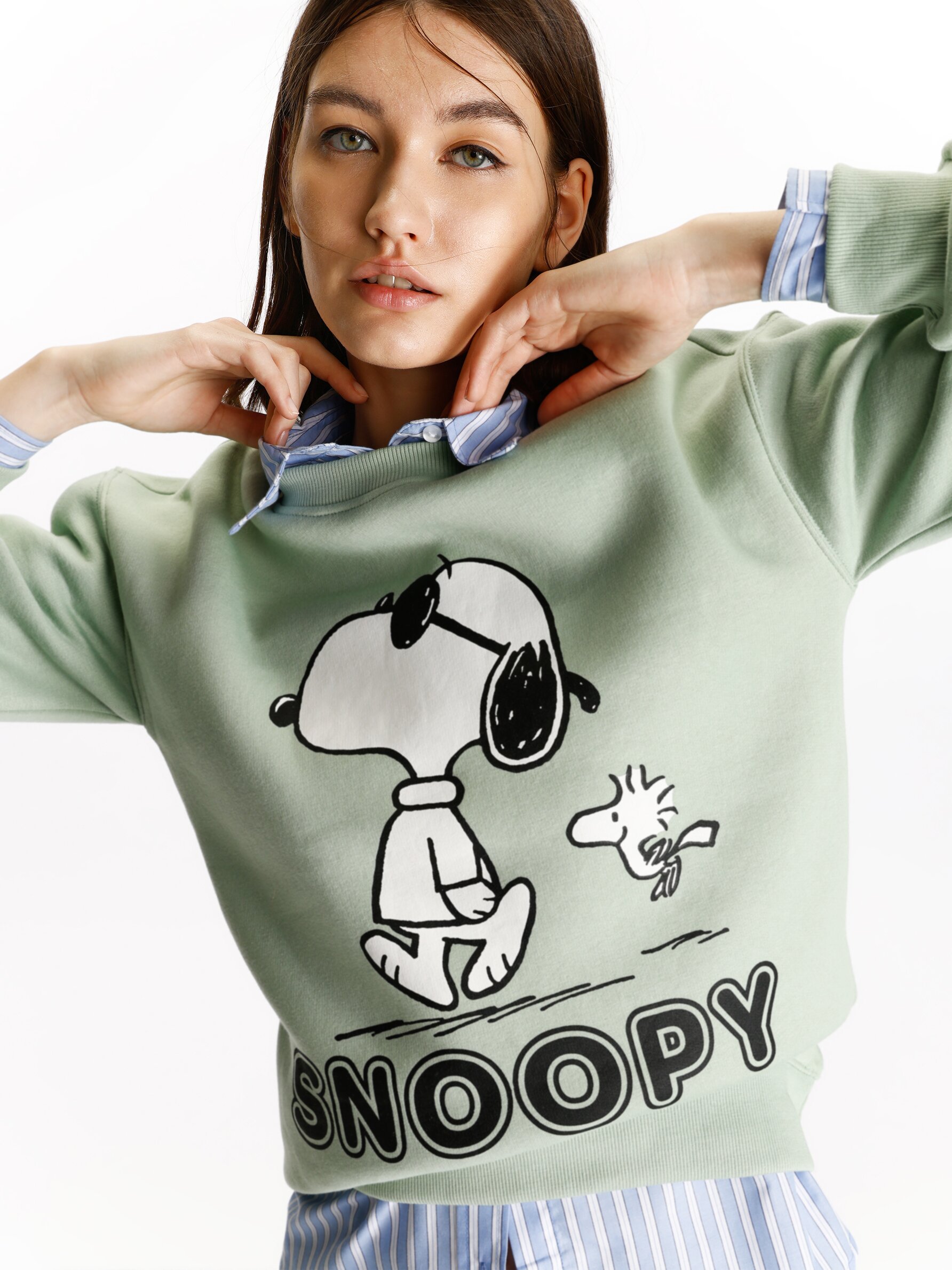 Snoopy best sale women's sweatshirt