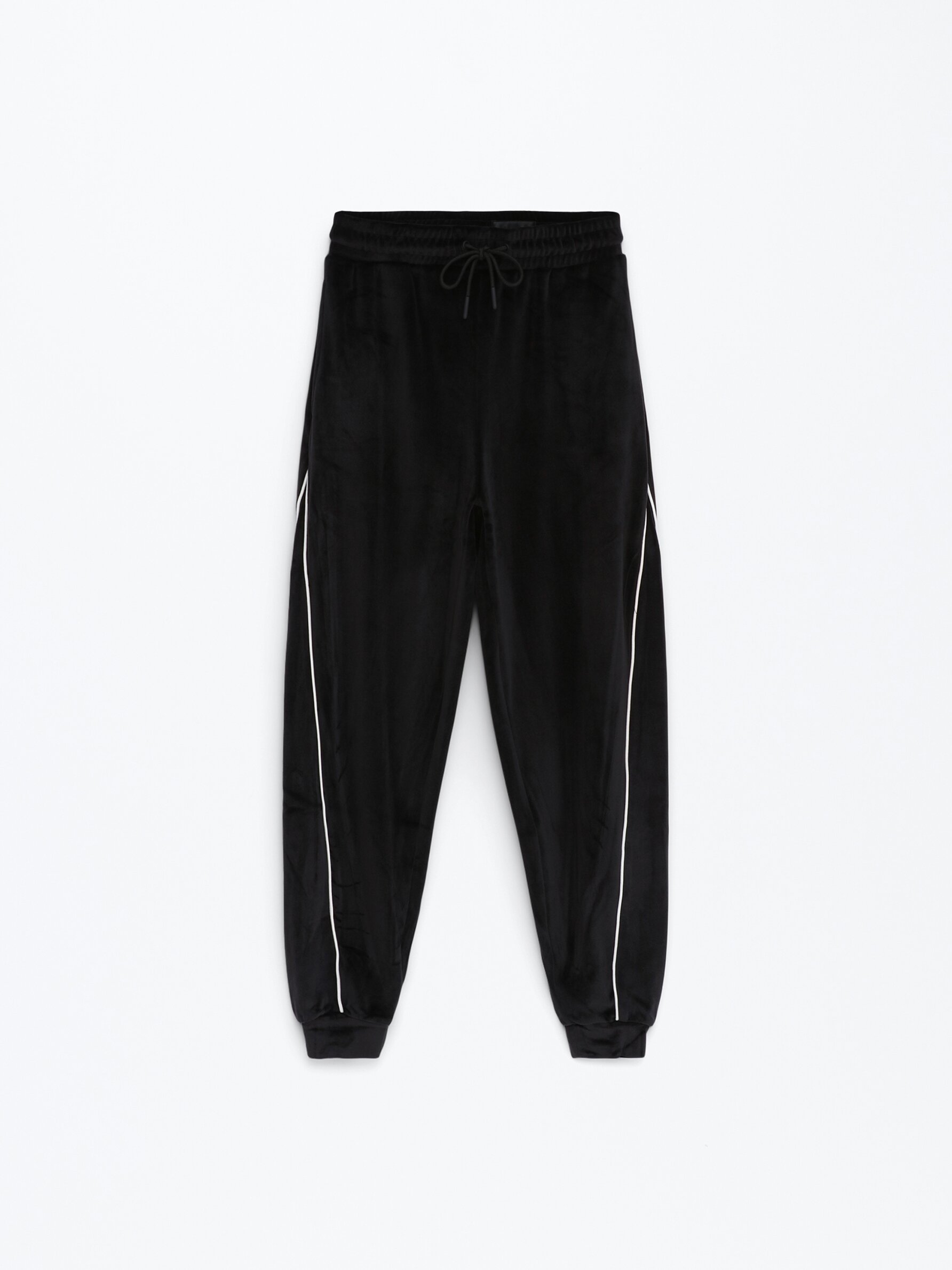 Kwd best sale velvet tracksuit