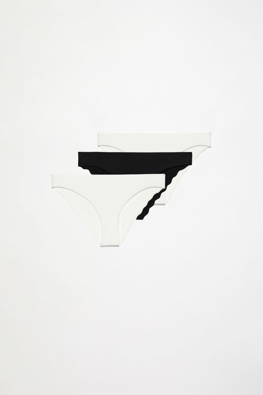 3-Pack of classic scalloped microfibre briefs