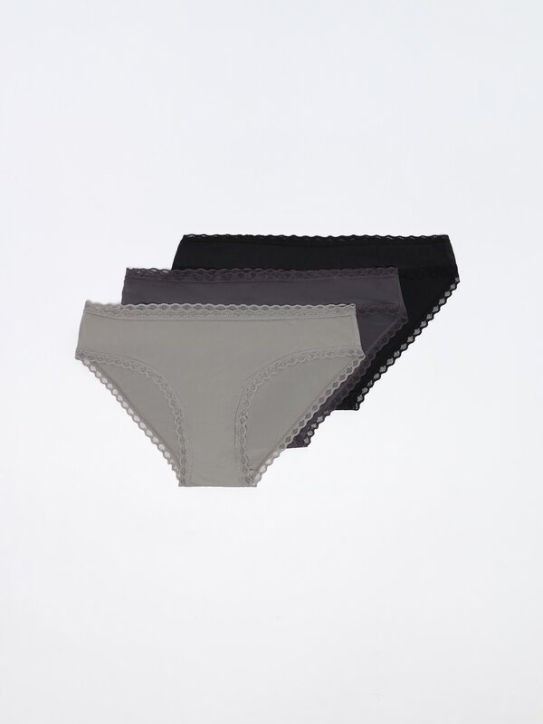 3-Pack of classic briefs with lace trim