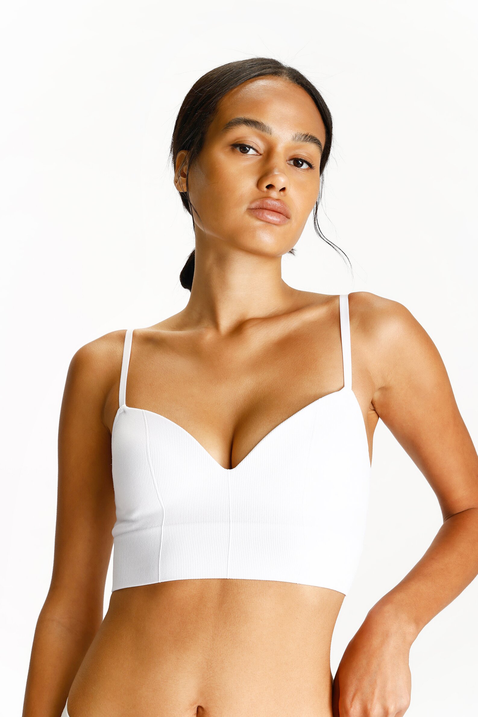 Seamless bralette with thin straps