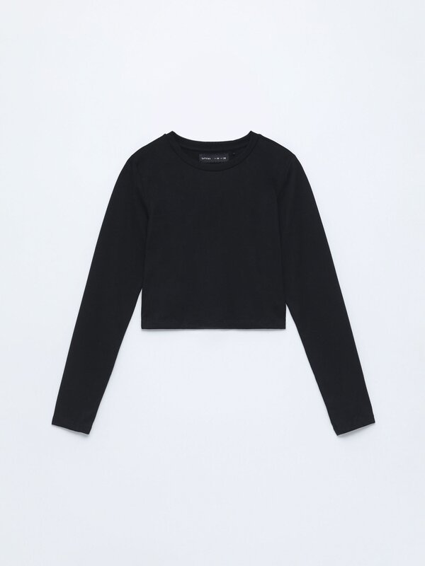 Cropped long sleeve top