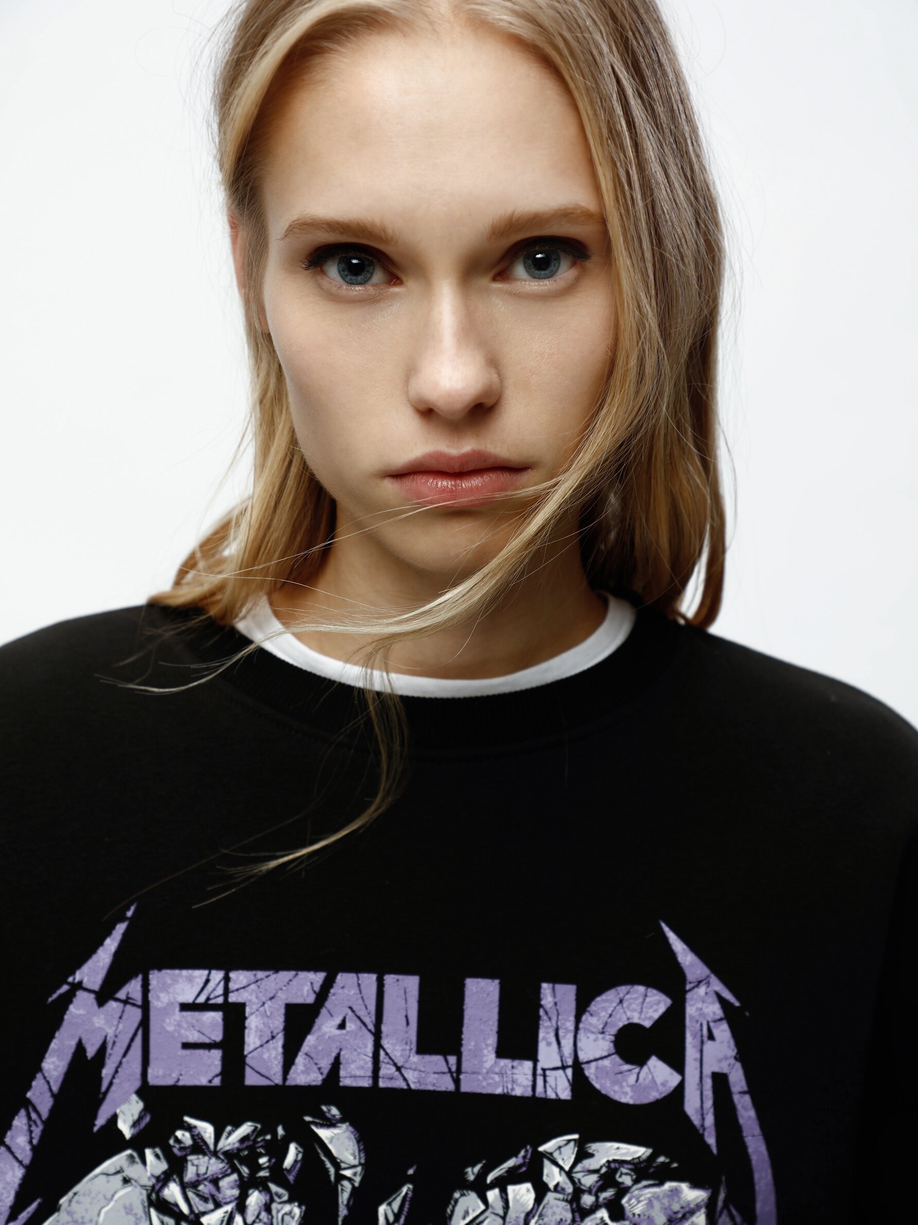 Metallica store hoodie women's