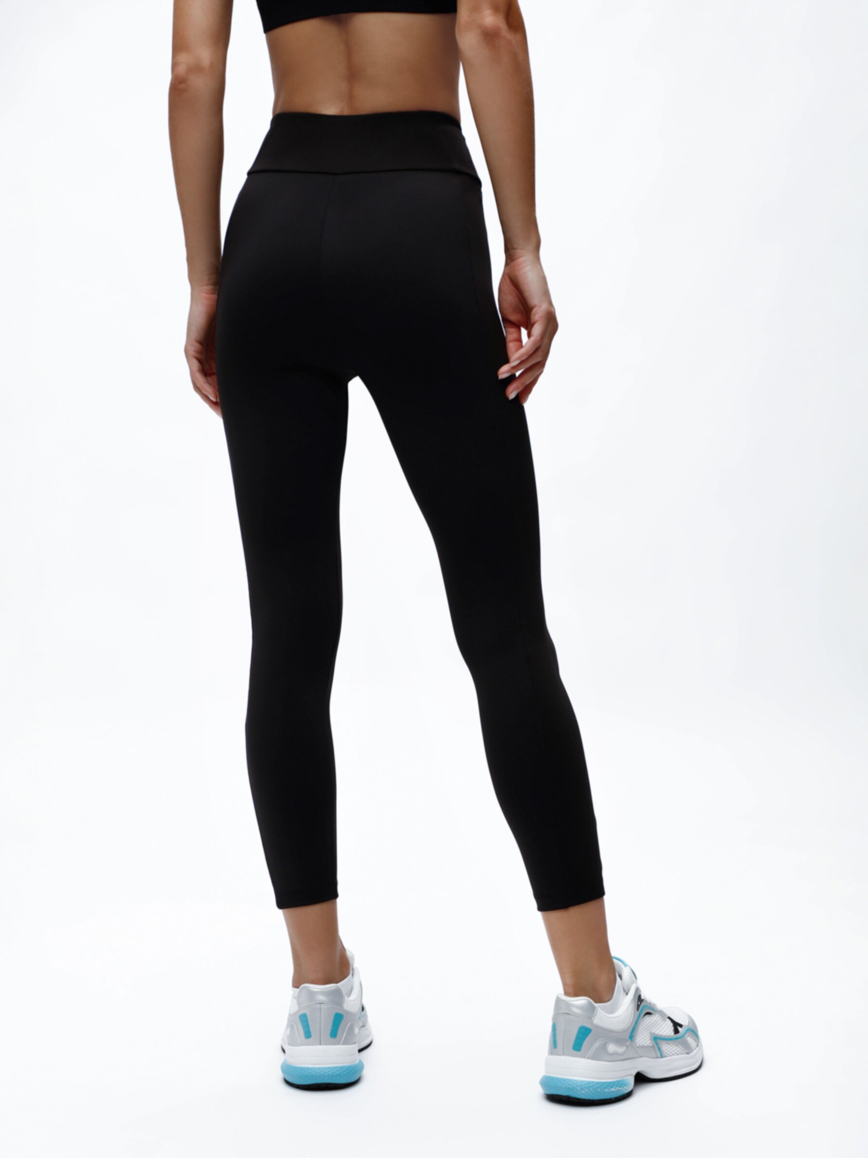 Buy Nike Women's One High-Waisted 7/8 Leggings Black in Dubai, UAE -SSS