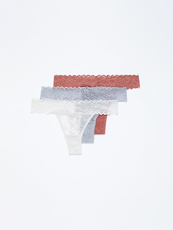 Pack of 3 assorted thongs