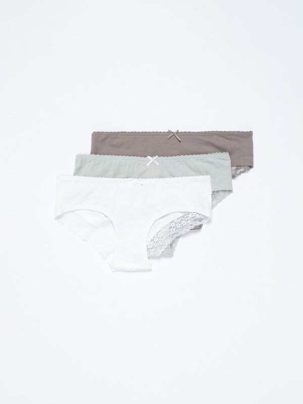 3-Pack of hipster briefs with lace trim