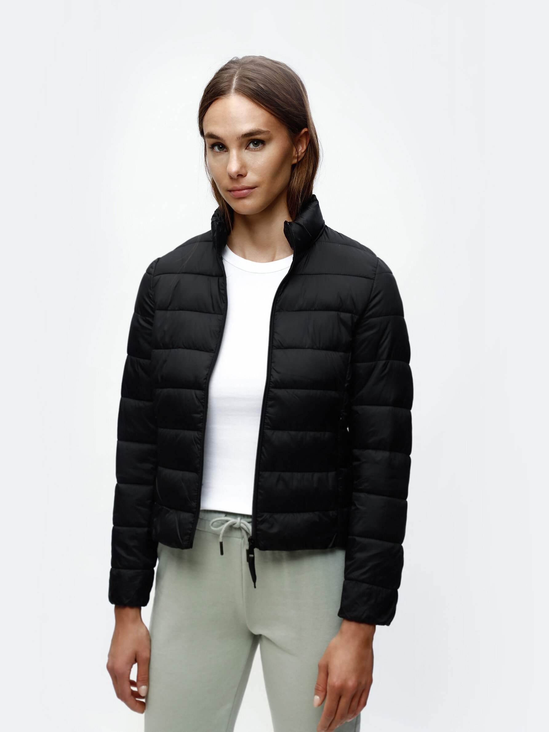 Lightweight black puffer hot sale jacket women's