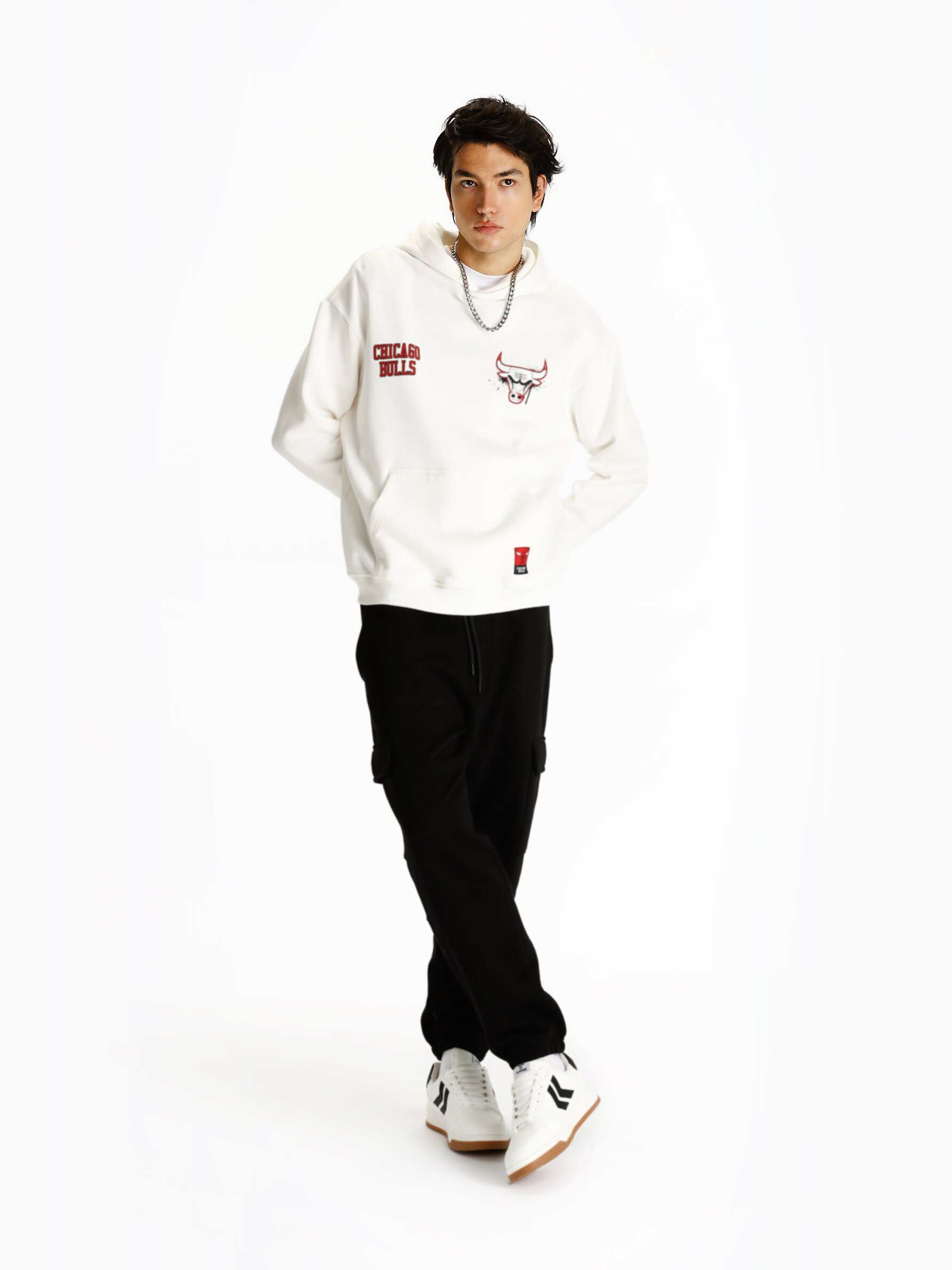 Chicago bulls hot sale white hoodie