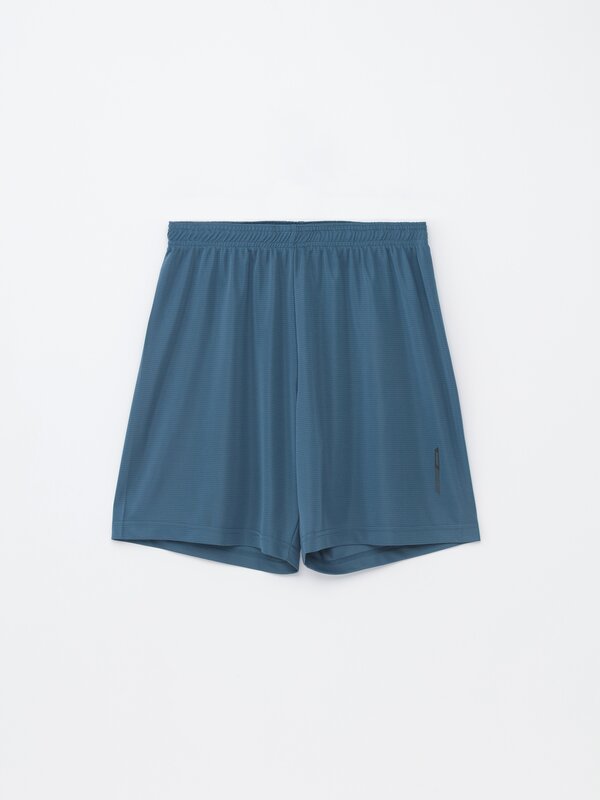 Bermuda sports shorts