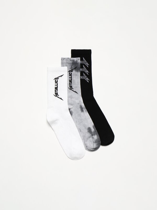 Pack of 3 pairs of long Metallica © 2024 Metallica Under License To Probity socks