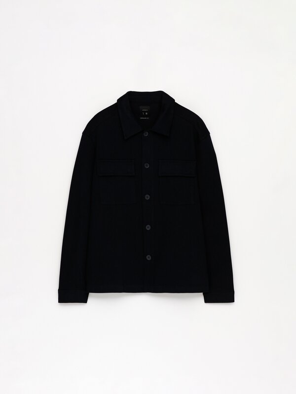 Textured overshirt with pockets