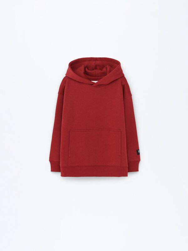 Sudadera básica con capucha