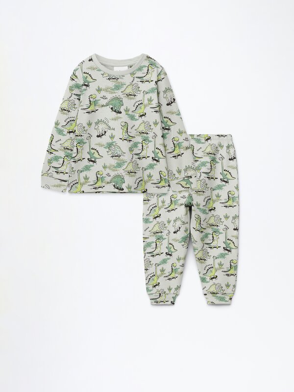 Pijama estampado com dinossauros