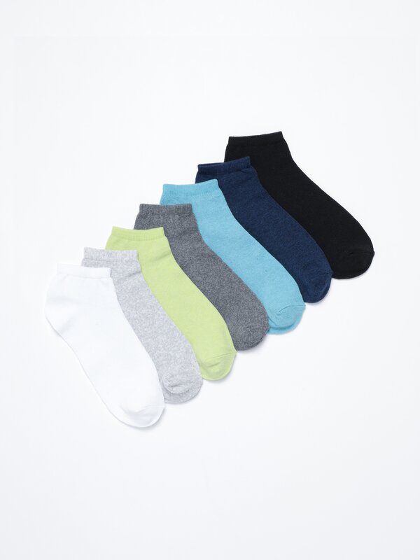 Pack of 7 pairs of basic coloured ankle socks