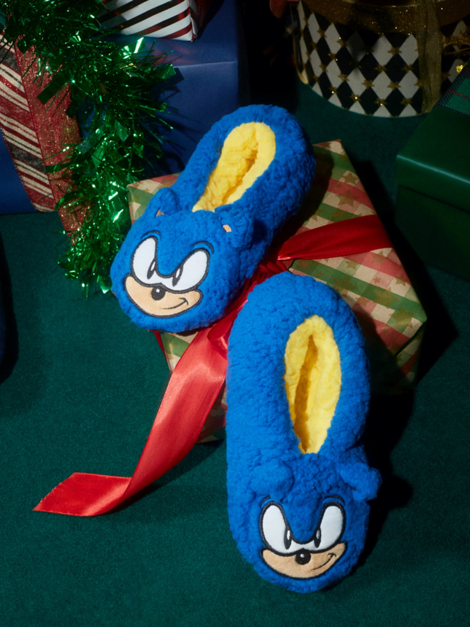 Sonic SEGA house slippers