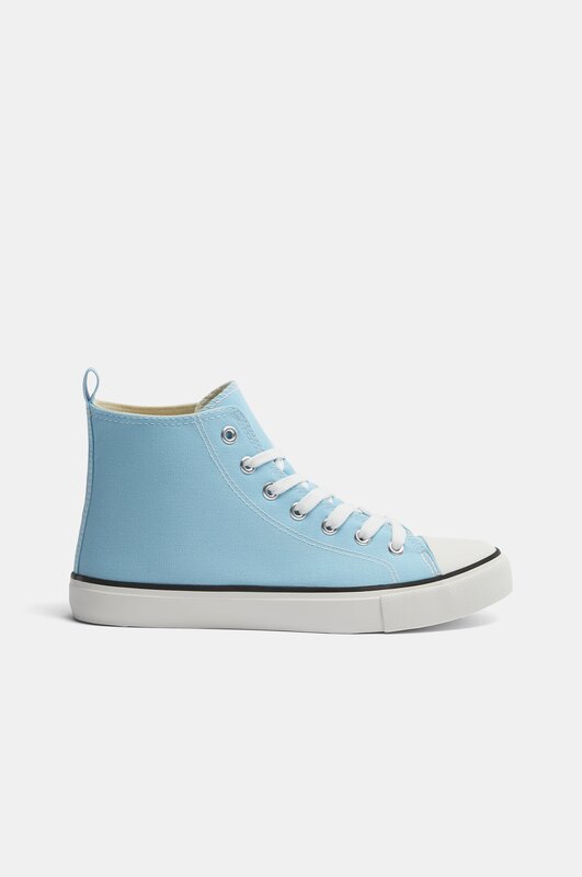 Baby blue cheap high top converse