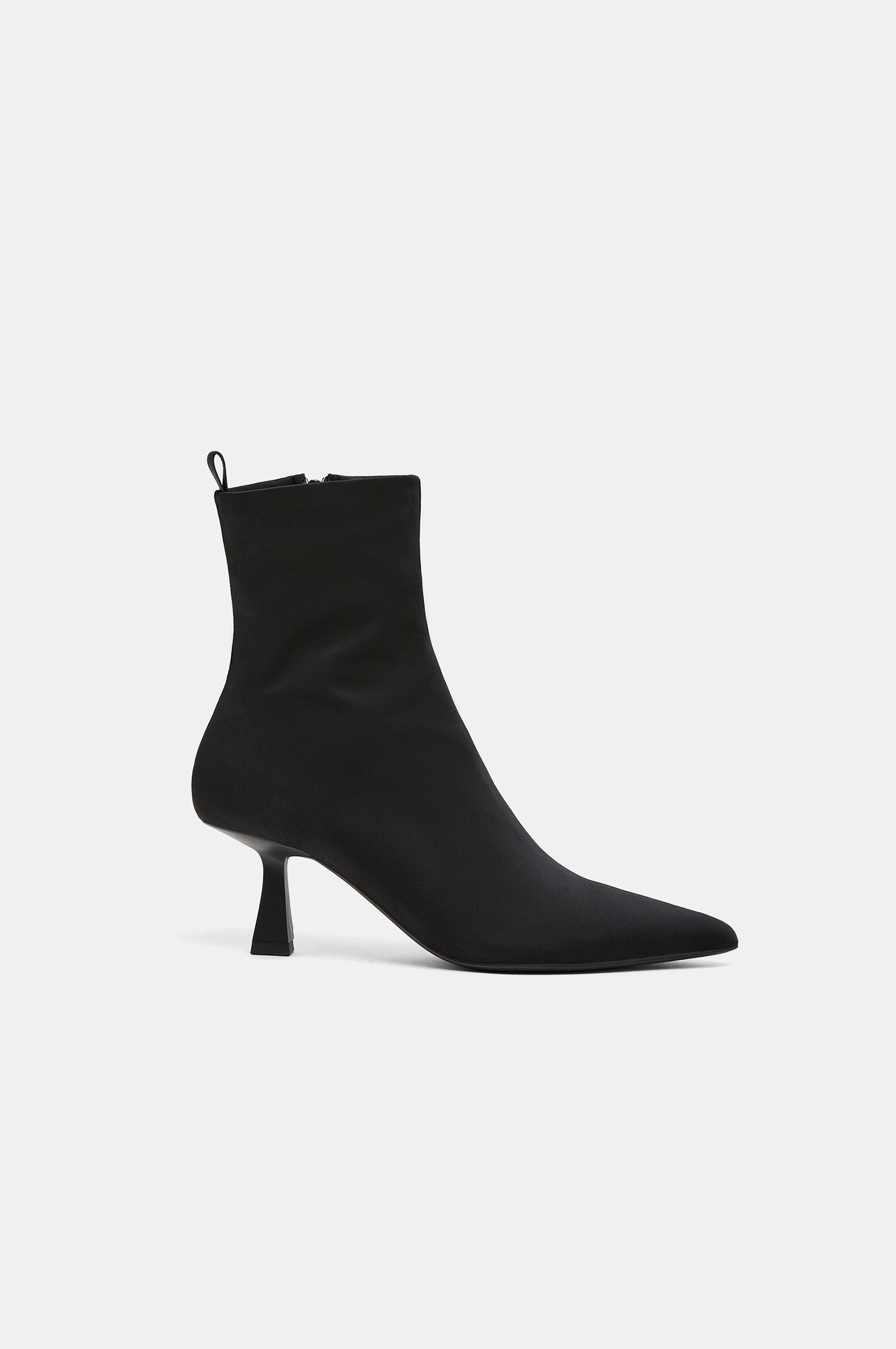 Stiletto top heel boots