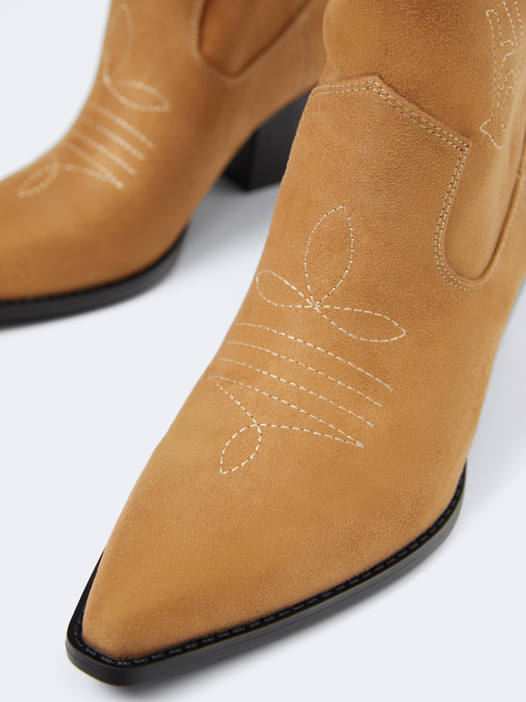 Botas camperas lefties online